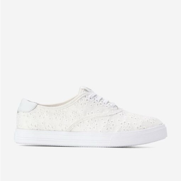Cole Haan Women's GrandPrø Harbor Sneakers White Lace Sneakers- Size 6.5 - Picture 1 of 14